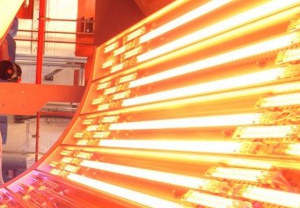 工業(yè)中常見(jiàn)的紅外線加熱燈是怎么讓物體變熱的？