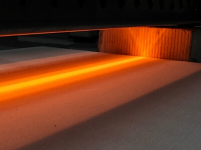 如何選擇焊接技術(shù)？紅外線焊接與激光焊接的深度對比！